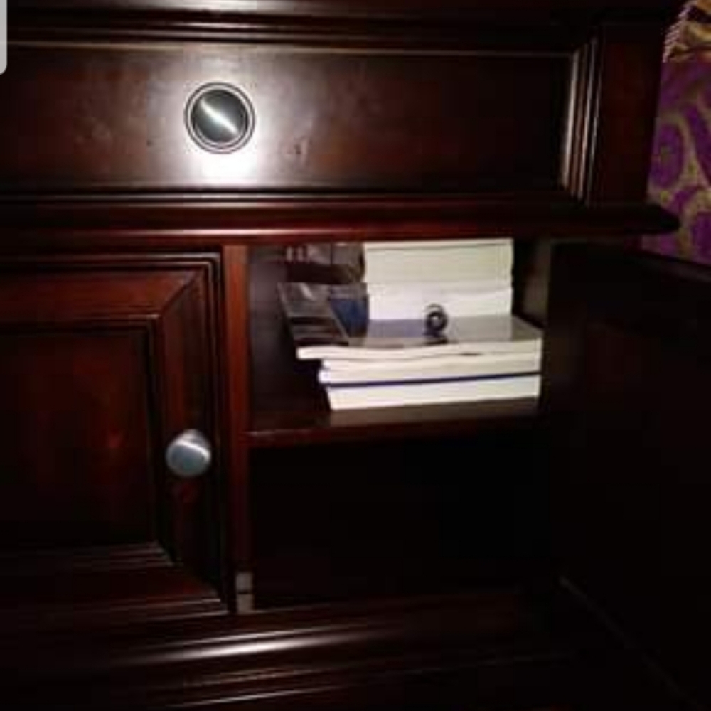 Bedroom set